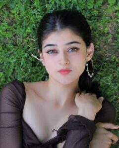 Actress Ishita Singh Thakur HD Photos and Wallpapers November 2025