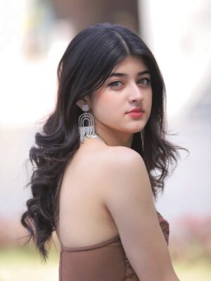 Ishita Singh Thakur Instagram - šŖ¶ @ishitathakur2001 ...