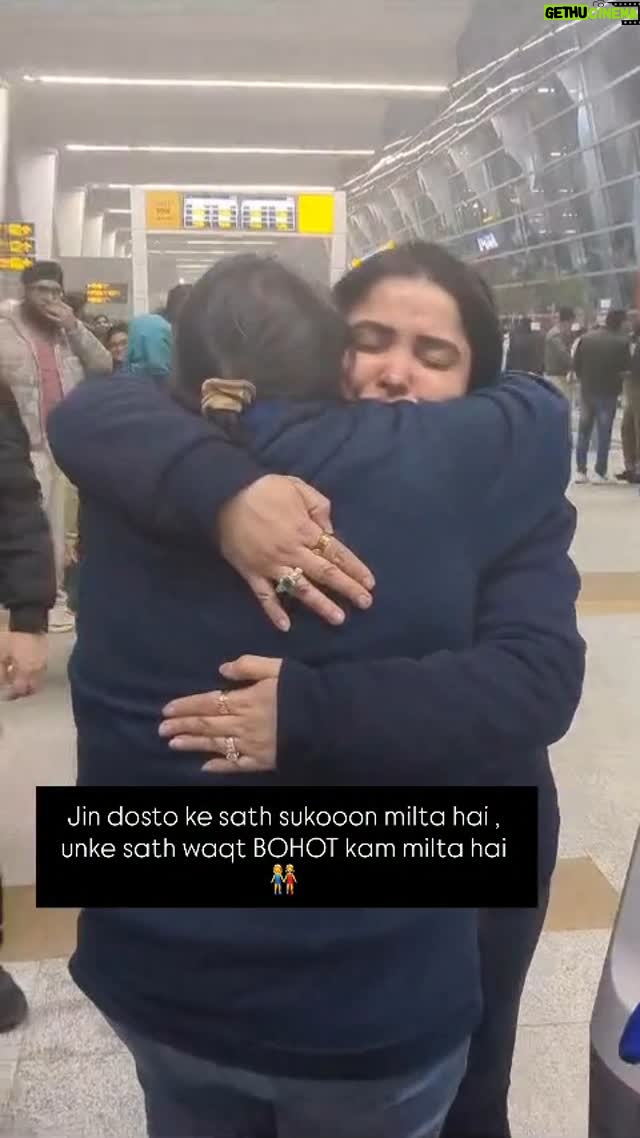 Ishmeet Kaur - 15K Likes - We’re friends from 29 years , how about you?

At this moment I was leaving India & coming to Canada 🇨🇦 
When she hugged me & I realised “abb mera kya hogga moti tere bina” @slothjasminek 
.
.
.
#schoolfriends #friends #friendshipgoals #29yearsold #dost #viralvideos #dosti #yedostihumnahitodenge #evileye #jasmine #instagram #reelsinstagram #airport #goodbye #goodbyesarehard