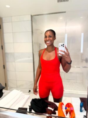 Issa Rae Instagram - went to Portland to run a marathon🏃🏾‍♀️🏁
—
(to my girl who asked for a picture right after, i’m so sorry. I was very in pain and very ugly. thank you for understanding)
((thank you to @justaba for inspiring me))
(((thank you to my man 🥰)))
