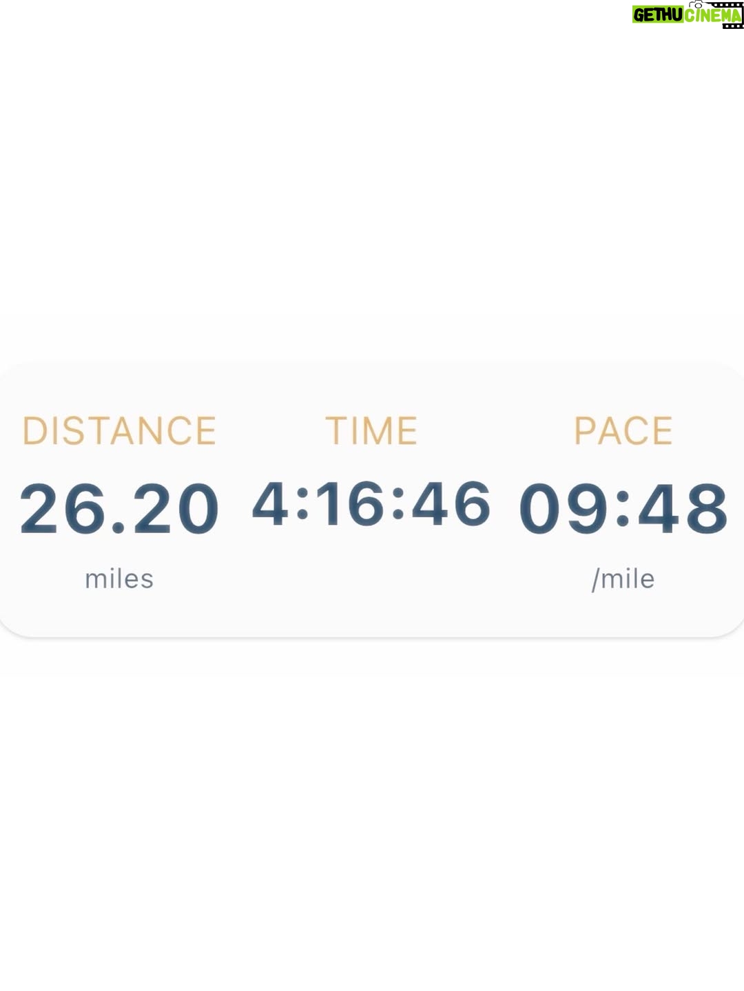 Issa Rae - 316.8K Likes - went to Portland to run a marathon🏃🏾‍♀️🏁
—
(to my girl who asked for a picture right after, i’m so sorry. I was very in pain and very ugly. thank you for understanding)
((thank you to @justaba for inspiring me))
(((thank you to my man 🥰)))