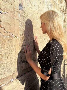 Actress Ivanka Trump HD Photos and Wallpapers December 2025