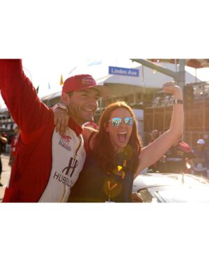 Jacqueline Bracamontes Instagram - Ya son 14 años caminando juntos Memito @mft07 
Gracias por ser el mejor compañero de vida, por todo lo que hemos construido y logrado juntos. Qué regalo tan grande es compartir la vida contigo y ver la familia que hemos formado.