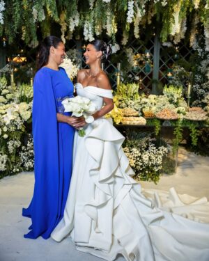 Jakelyne Oliveira Instagram - Se deixar eu fico esse restinho de ano postando as fotos do casamento, hahaha. Não me canso de ver e reviver esse dia mágico, perfeito, repleto de amor, felicidade e Deus. 

Ctz o melhor dia das nossas vidas. ✨🥹

#CasamentoMalyne