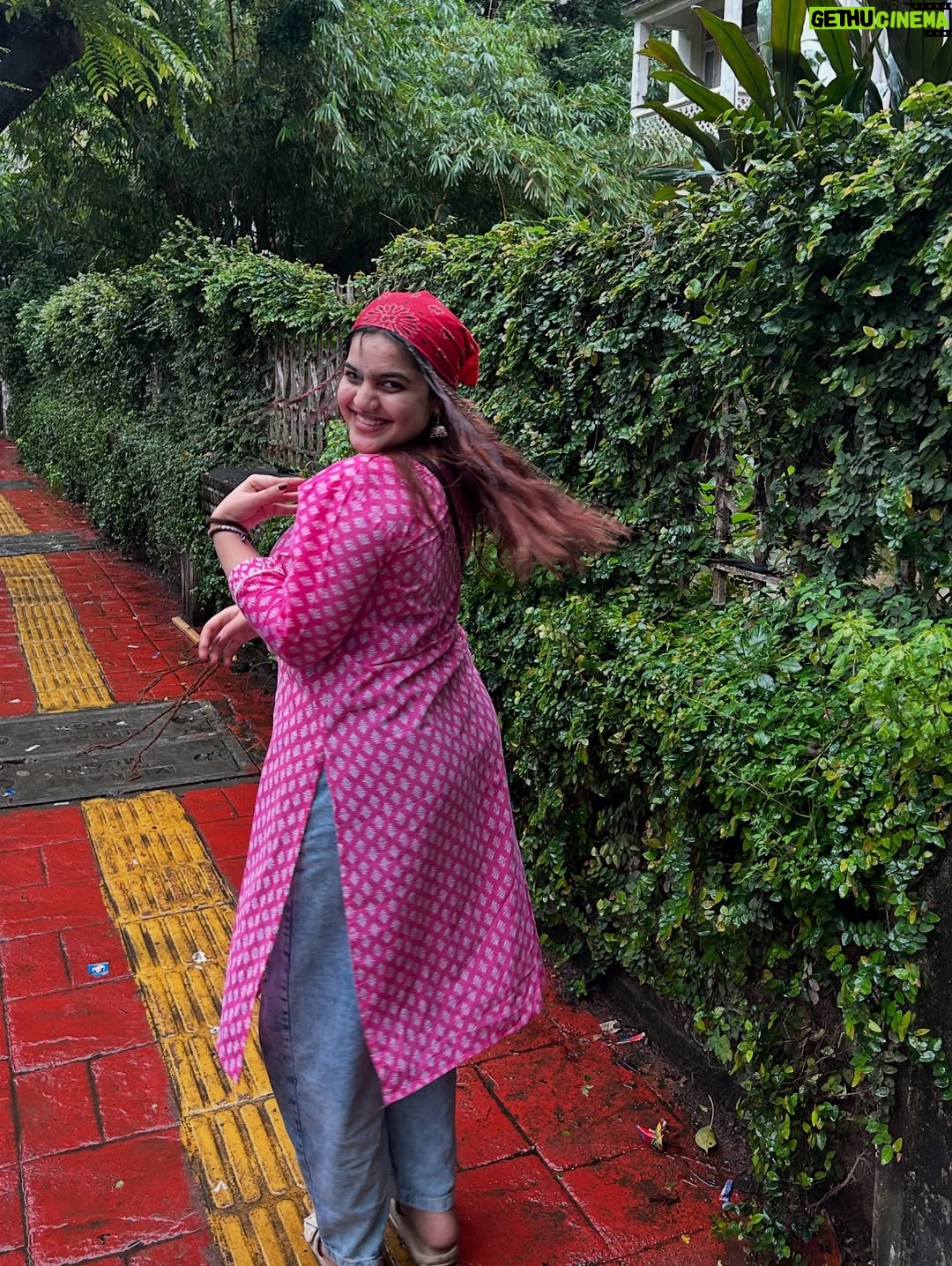 Janavi Jain - 3.6K Likes - ✨🪬💕🧚🏻‍♀️🌧️