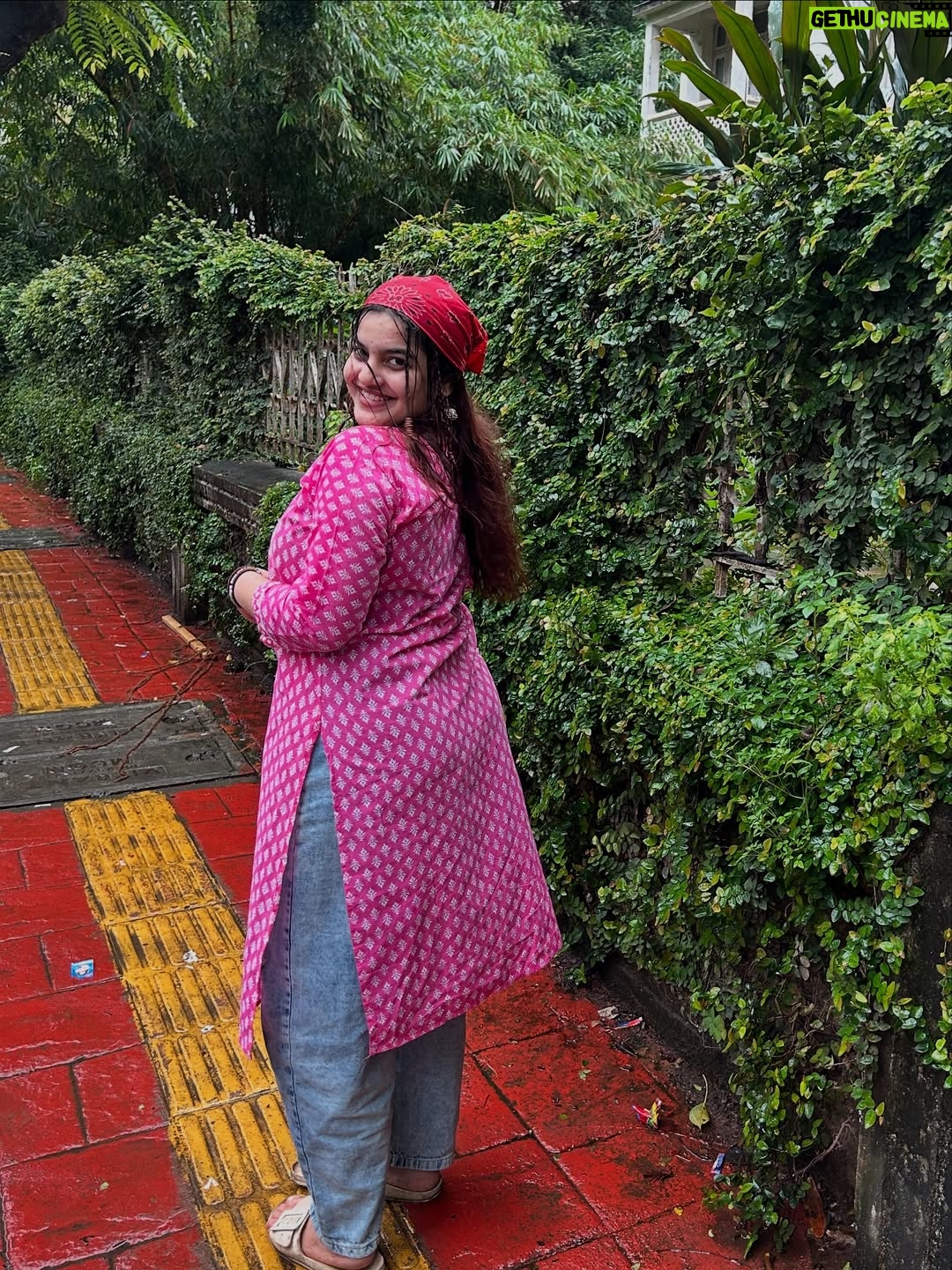 Janavi Jain - 3.6K Likes - ✨🪬💕🧚🏻‍♀️🌧️
