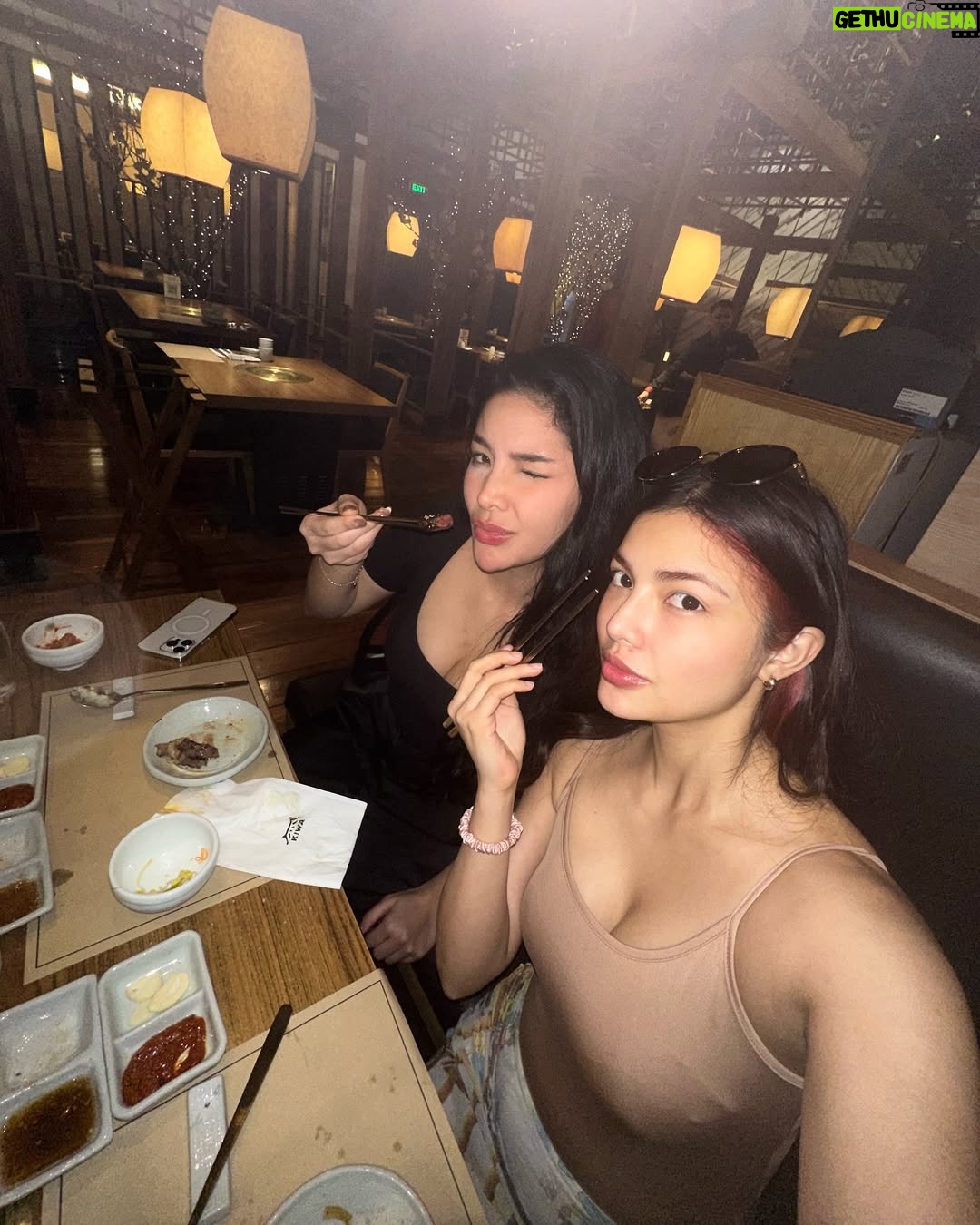 Jane De Leon - 31.6K Likes - Happy birthday to my kikaay bestie! Day 1 ’til forever ✨💁🏼‍♀️