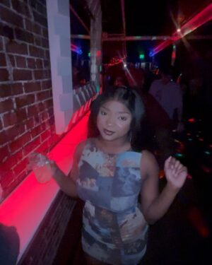 Ja'ness Tate Instagram - How my year started. 🤭🥳🥂🍾 

I really decided that this year I’m happy and I’m going to party and strengthen my female relationships! This is the beginning 😘 

#january #love #friendships #partygirls