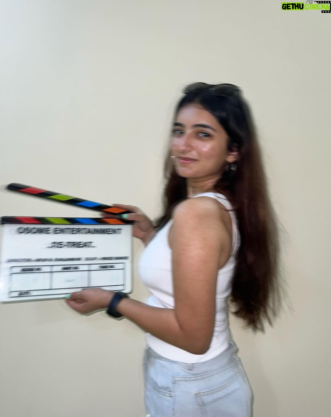 Janessa Lakhani - 832 Likes - Grateful for turning my dreams into my reality🪬✨
Thank you for believing in me, lots of love💗

#janessalakhani #osomeentertainment #bollywood #retreat #mumbai