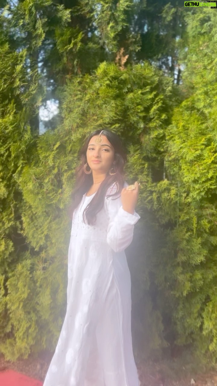 Janessa Lakhani - 1.8K Likes - desi dilbar✨

🧠 @vishakhalaka 
Jewelry: @alami_collections 
🎵 @tech_panda 

#explorepage #explore #reels #dilbar #trending #trendingreels #viralvideos #viral #desi #trending #dance #transition #desitransition #desioutfit #southasianfashion #southasianamerican #indianfashion #desigirl #desiinfluencer #browngirlbloggers #seattle #usablogger #janessalakhani #ad #advertisement