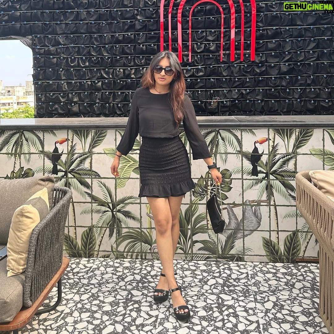 Janessa Lakhani - 282 Likes - ready for dinzies
#janessalakhani