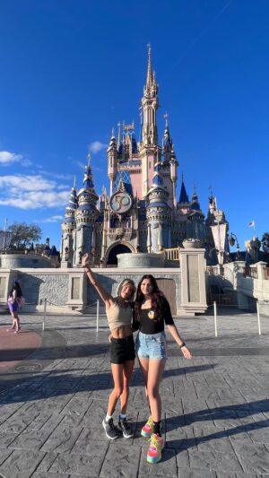 Janessa Lakhani Instagram - When Australia met Argentina and Bollywood took over at @waltdisneyworld 💗
cr: @kartikaaryan @kritisanon @boscomartis @caesar2373 @iamgulnaazukhan @cataromero__
#explorepage #explore #dance @bollyshake #florida #waltdisneyworld #magickingdom #bollywood #kartikaaryan #shezada #mundasonahoonmain #explore #foryou #reels #reelsinstagram #trending #trendingreels #kritisanon #boscocaesar #janessalakhani #bollyshake