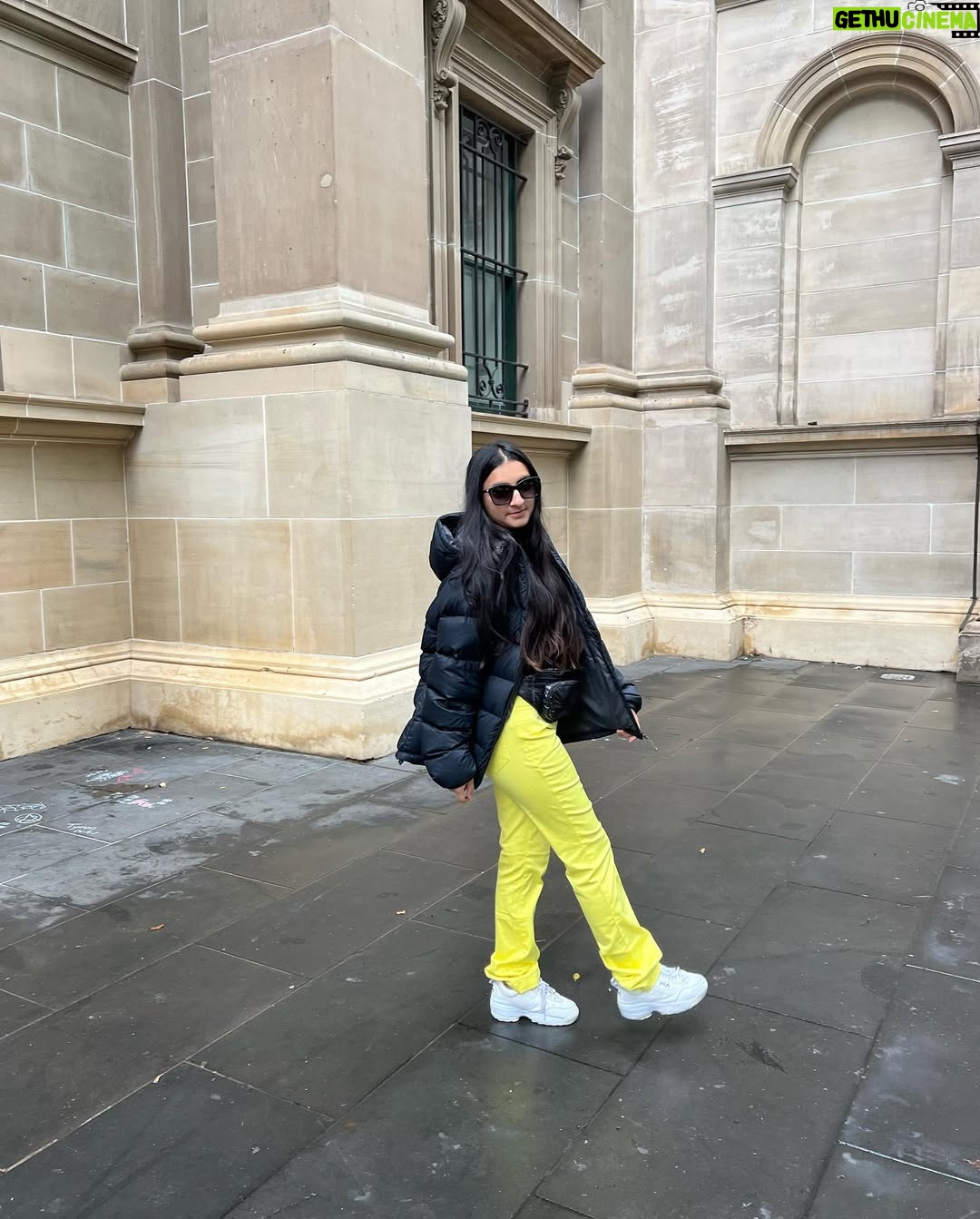 Janessa Lakhani - 355 Likes - London incoming📞…