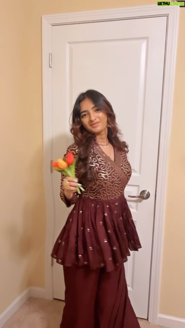 Janessa Lakhani - 702 Likes - Wait for the final look✨

#explorepage #explore #reels #trending #bollywood #viralreels #sidkiarawedding #sidkiara #shershaah #ranjha #jasleenroyal #bpraak #sidharthmalhotra #kiaraadvani #transition #transitionreels #indianoutfit #desigirl #southasianactors #southasianinfluencer #bollyshake #sonymusicindia #janessalakhani
