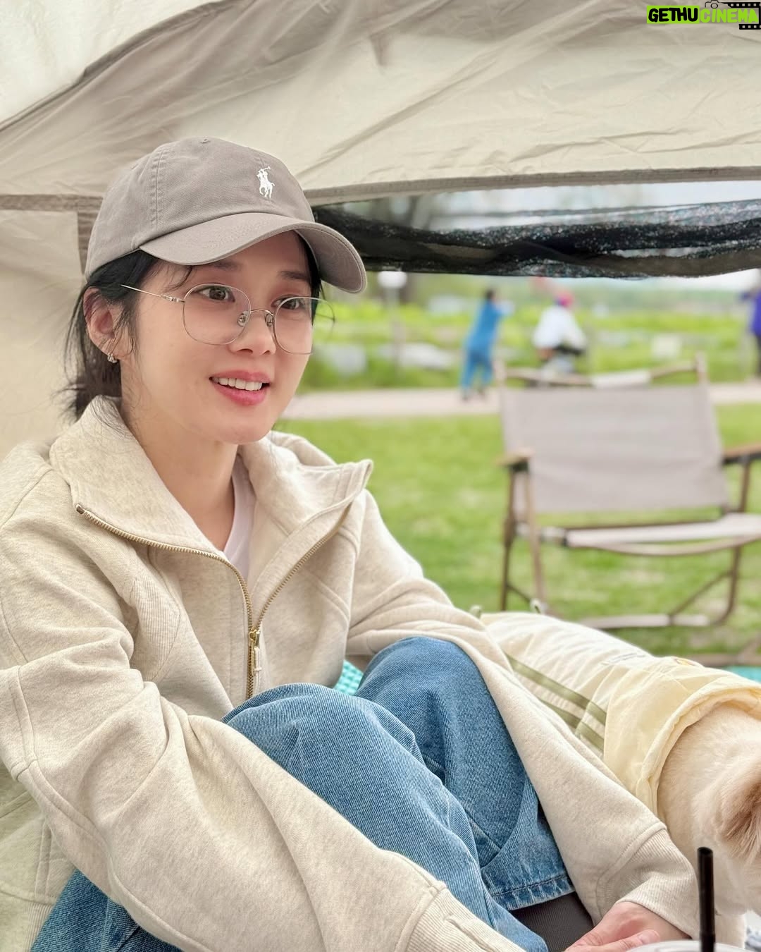 Jang Na-ra - 115.7K Likes - 오랜만에 즐거운 소풍🌸
사랑하는 멍벤 친구들과 멍뭉이들❤️