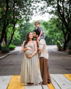 Jankee Parekh Instagram - The boy is ready for additional responsibility.
So are we. 
We are accepting blessings, 𝓪𝓰𝓪𝓲𝓷 ❤️

.
Heartshot 𝒷𝓎 @rasshi_ganeriwal ✨