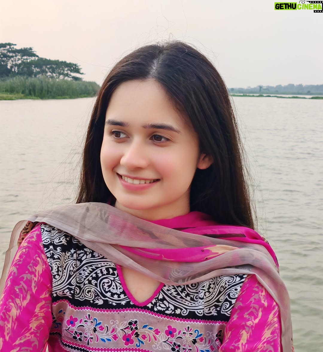 Jannatul Ferdous Oishee - 13.4K Likes - Where the river flows, time slows.