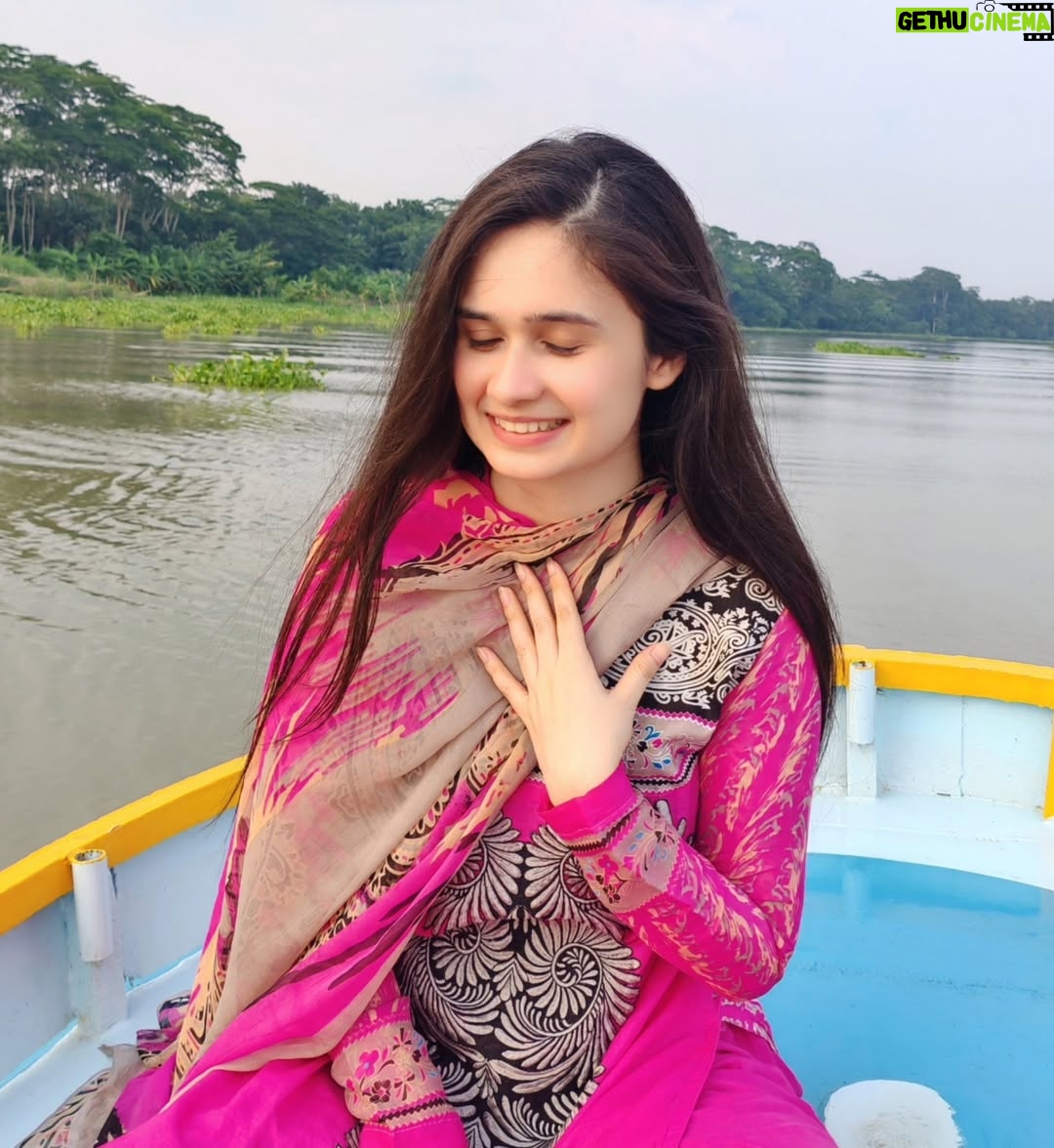Jannatul Ferdous Oishee - 13.4K Likes - Where the river flows, time slows.