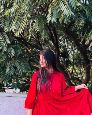 Janshi Dayal Instagram - Little Red Riding hood 🌹