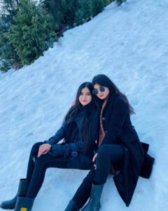 Janshi Dayal Top 49 Instagram Photos and Posts