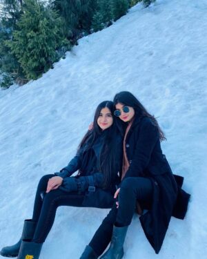 Janshi Dayal Instagram - Sisters are like fat thighs ,they stick together 🤪💙