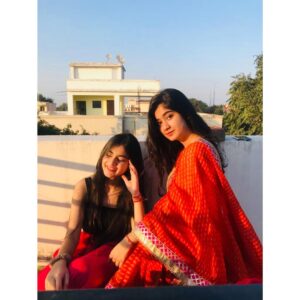 Janshi Dayal Instagram - Chaman 💜