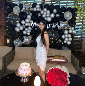 Janshi Dayal Instagram - 19.09.2022🧿🤍
