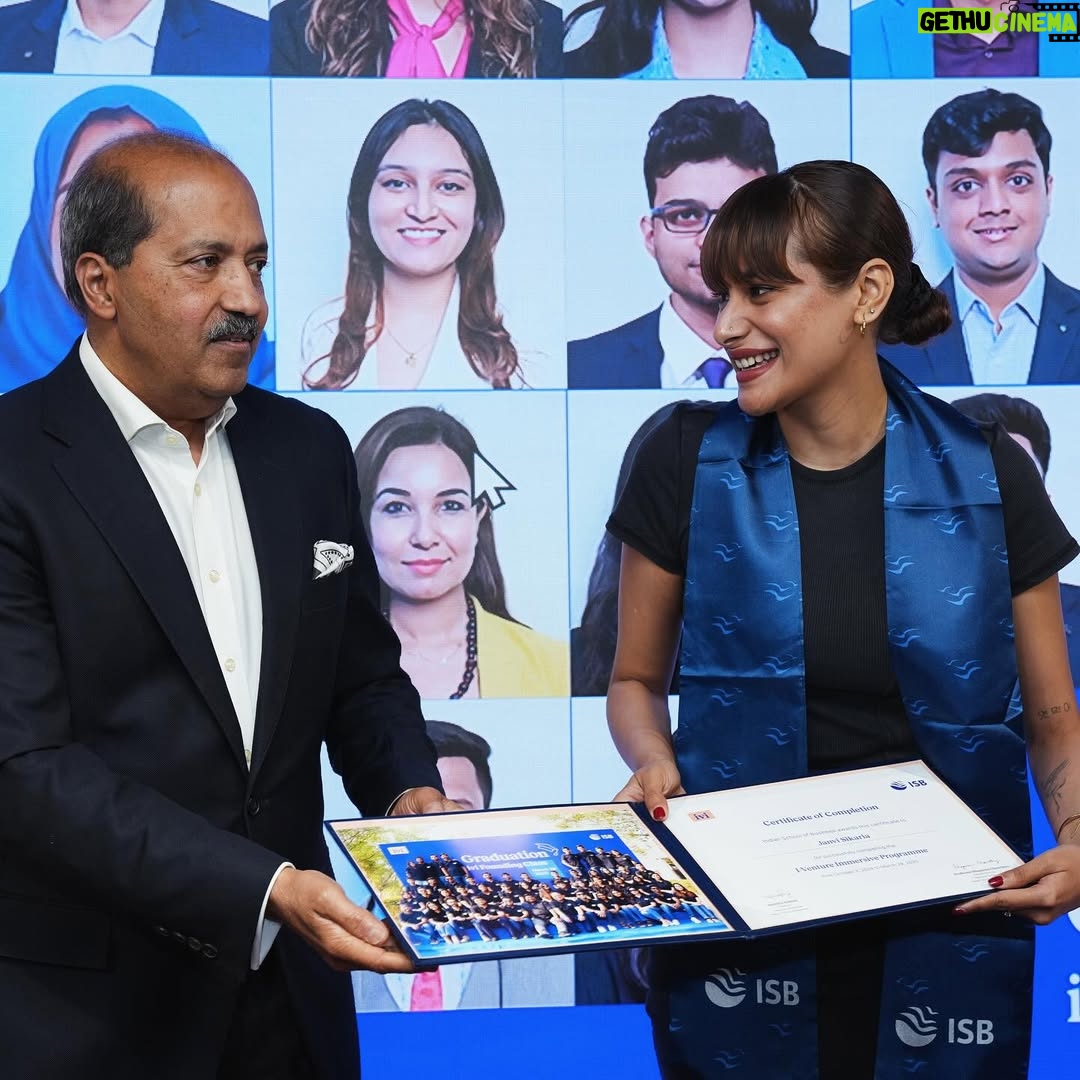 Janvi Sikaria - 808 Likes - @isbindia thank you for possibly the best 6 months of my life 
#GraduationDay ⭐️
