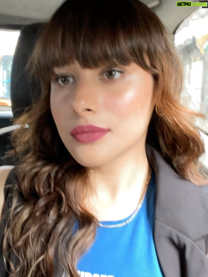 Janvi Sikaria - 1.3K Likes - she loves turning streetwear into workwear and juggling between business events and cute cafès