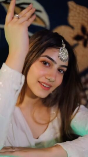 Jasmeet Kaur Instagram - šļøš
#reels #reelitfeelit #trending #homadol