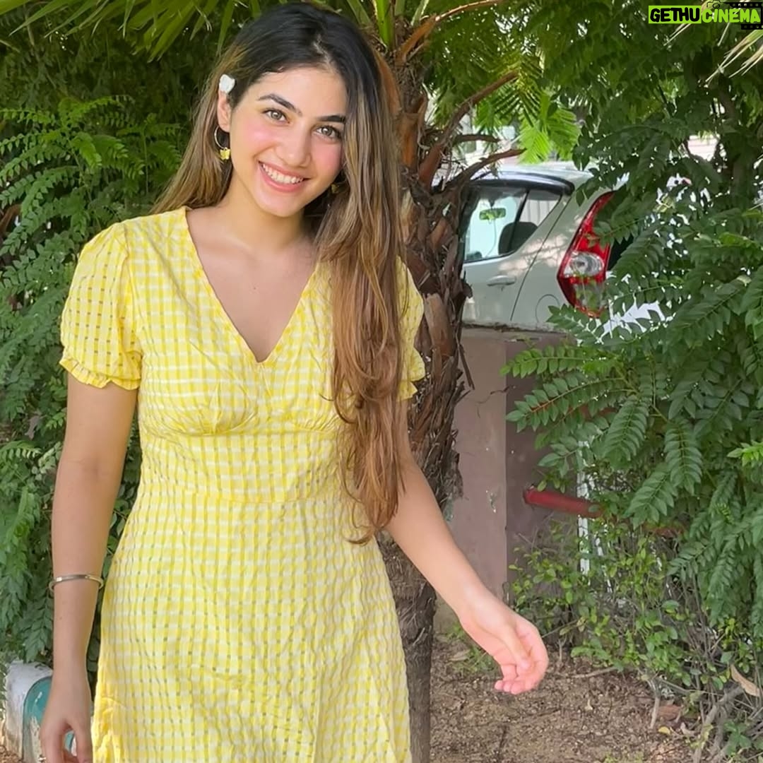 Jasmeet Kaur - 3.1K Likes - 💛💛💛💛