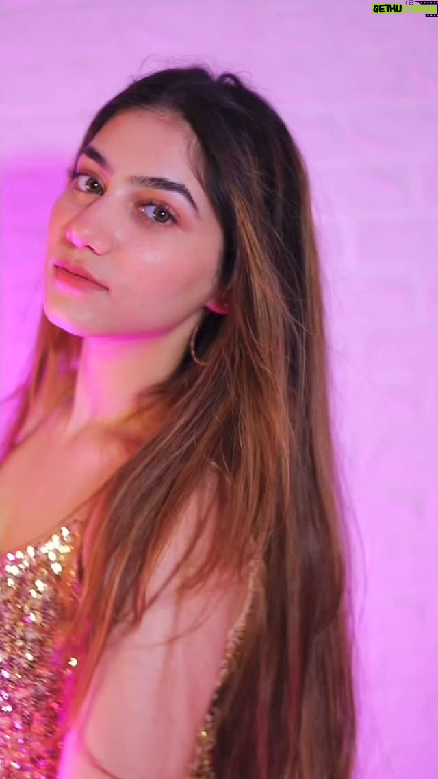 Jasmeet Kaur - 3.3K Likes - ✨

#reels #reelitfeelit #bukhaar #trending