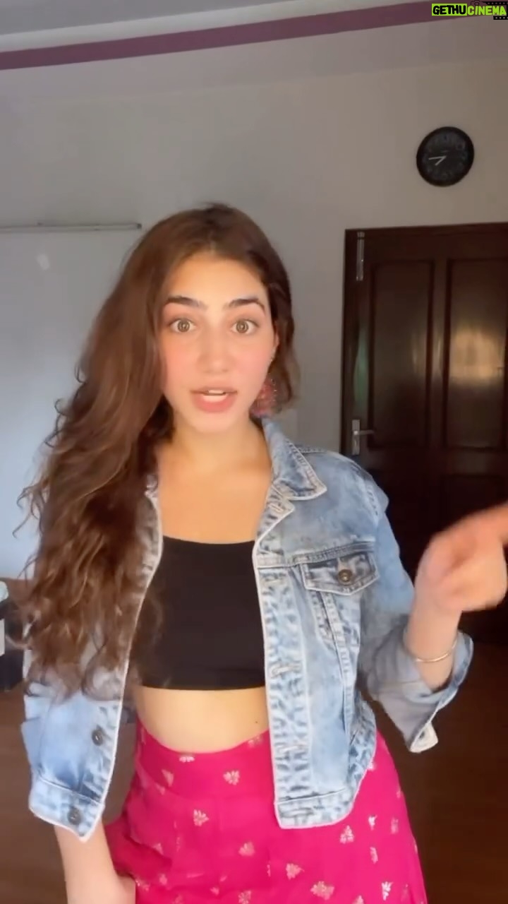 Jasmeet Kaur - 6.6K Likes - Rehnde ve hath tere kanna nu lavadu💗

#reels #reelitfeelit #trending #diljitdosanjh #dance