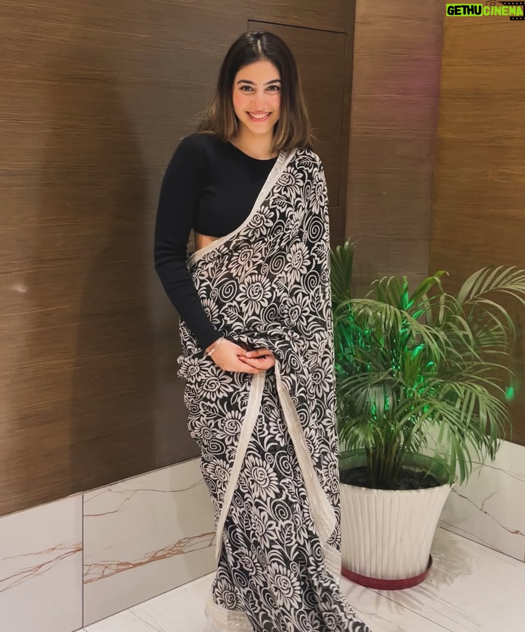 Jasmeet Kaur - 54.6K Likes - 🖤