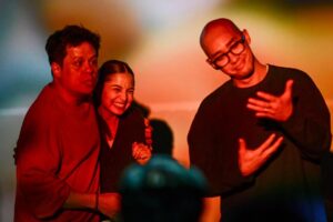 Jasmine Curtis-Smith Instagram - Here are a few scenes from the opening weekend of @sc.scenechange’s ‘3 Upuan’, featuring @jascurtissmith, Paolo O’Hara, and @crispasturan, captured by @kventurillo. Written and directed by @guelanluarca, the show runs until October 26 at the Ateneo Art Gallery in @areteateneo, Ateneo de Manila University. It is currently sold out. 📷s by Kyle Venturillo #3Upuan #SC #SceneChange