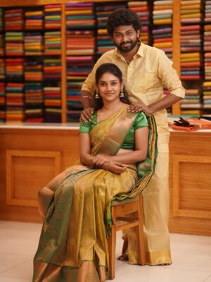 Jasmine Parveen Instagram - Saree and Vesti From @ramrajcottonofficial 
.
.
📸: @madurai_photography