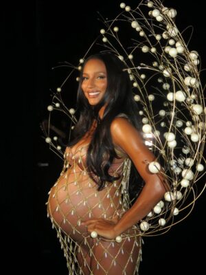 Jasmine Tookes Instagram - I’ve been walking the Victoria’s Secret Fashion Show since 2012… and never in a million years did I think I would open it,  especially among so many of the iconic and incredible women who have defined this brand.

This moment felt out of sight in every way. At nine months pregnant, I didn’t expect to even get the call, but when I did, and Adam shared the story, the symbolism of Venus, the strength, the rebirth, the divine feminine energy woven through it, I knew it was exactly where I was meant to be. 🥹

VS has been such a meaningful part of my career, and to witness the brand’s evolution, its growth, its renewed sense of purpose, has been nothing short of magical. The outpouring of love and support from so many of you has moved me more than I can ever say. I was trying so hard to not cry down the runway.

To my doctors, family and everyone who helped keep me and baby safe through this journey, thank you from the bottom of my heart. I truly didn’t think this would be possible… but we did it & In heels!!! 

I’ve always believed in the power of manifestation and goddess energy…maybe I called this one in a little too strongly. 😉

And to @adamselman… what an angel you are. When you told me the news, I was in absolute shock and tears, I think I couldn’t even speak. I still remember walking your very first Adam Selman show in 2014, and to stand here a decade later, sharing this moment together, feels so full circle. I’m forever grateful to have represented @victoriassecret again in such an impactful, history-making way.

It took me a while to even find the words, because every time I think about it, I get emotional. If you told 14-year-old Jasmine, the girl who had every VS Angel on her school binder, that she would one day not only walk the show nine times, but open it, pregnant, as the embodiment of Venus herself… she wouldn’t have believed a single word.

But every step, every show, every lesson led me right here.

Thank you to every VS fan, I see all of your videos & messages and I’m truly over the moon. 

Thank you @piergiorgio & the entire VS team!

A few short weeks until baby boy arrives, and I can’t wait for him to see this one day. 

LOVE YOU ALL!!!
