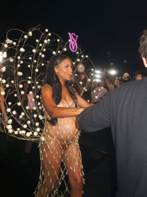 Jasmine Tookes Instagram - I’ve been walking the Victoria’s Secret Fashion Show since 2012… and never in a million years did I think I would open it,  especially among so many of the iconic and incredible women who have defined this brand.

This moment felt out of sight in every way. At nine months pregnant, I didn’t expect to even get the call, but when I did, and Adam shared the story, the symbolism of Venus, the strength, the rebirth, the divine feminine energy woven through it, I knew it was exactly where I was meant to be. 🥹

VS has been such a meaningful part of my career, and to witness the brand’s evolution, its growth, its renewed sense of purpose, has been nothing short of magical. The outpouring of love and support from so many of you has moved me more than I can ever say. I was trying so hard to not cry down the runway.

To my doctors, family and everyone who helped keep me and baby safe through this journey, thank you from the bottom of my heart. I truly didn’t think this would be possible… but we did it & In heels!!! 

I’ve always believed in the power of manifestation and goddess energy…maybe I called this one in a little too strongly. 😉

And to @adamselman… what an angel you are. When you told me the news, I was in absolute shock and tears, I think I couldn’t even speak. I still remember walking your very first Adam Selman show in 2014, and to stand here a decade later, sharing this moment together, feels so full circle. I’m forever grateful to have represented @victoriassecret again in such an impactful, history-making way.

It took me a while to even find the words, because every time I think about it, I get emotional. If you told 14-year-old Jasmine, the girl who had every VS Angel on her school binder, that she would one day not only walk the show nine times, but open it, pregnant, as the embodiment of Venus herself… she wouldn’t have believed a single word.

But every step, every show, every lesson led me right here.

Thank you to every VS fan, I see all of your videos & messages and I’m truly over the moon. 

Thank you @piergiorgio & the entire VS team!

A few short weeks until baby boy arrives, and I can’t wait for him to see this one day. 

LOVE YOU ALL!!!
