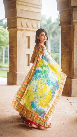 Jaspreet Kaur Instagram - AJIO ALL STARS SALE-Festive Edition, Now Live!🌟
Steal the spotlight with festive looks from AJIO.
Festive bling is here and it’s time to shine the brightest with 50-90% off on all top brands ✨
5500 brands & 1.5million styles, hourly deals, assured gifts, top shopper rewards that you just can’t miss. Extra 10% Off on bank cards*
Sign up and get Rs. 500 Off*
Download the AJIO app or head over to the link in my bio to get your festive glam on!
#AjioAllStarsSaleFestiveEdition
#AjioLove
#HouseOfBrands
#diwalioutfit #diwali2023 #ethnicfashion #festivefashion #festivelooks
