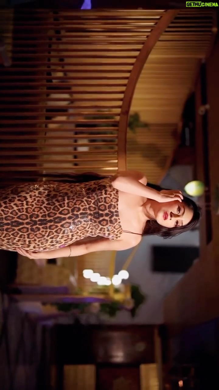 Jaspreet Kaur - 2.8K Likes - Dark elegance 🖤 

🎥- @gensomedia 
Edited by - @webgnix 
MUA - @itssadhanayadav 

#indianinfluencer #longdress #animalprints #ariana