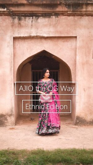 Jaspreet Kaur Instagram - Getting Diwali-ready with the perfect accessories from AJIO that make it shine even brighter! 🪔💫
#AJIOGRAM for the modern explorers, where you can grab the most gram worthy looks. Get yours now !!
#GetGramWorthy #OG #Ajiogram #bags #thumbring #bohobags
#DiwaliGlam #AdornedByAJIO
