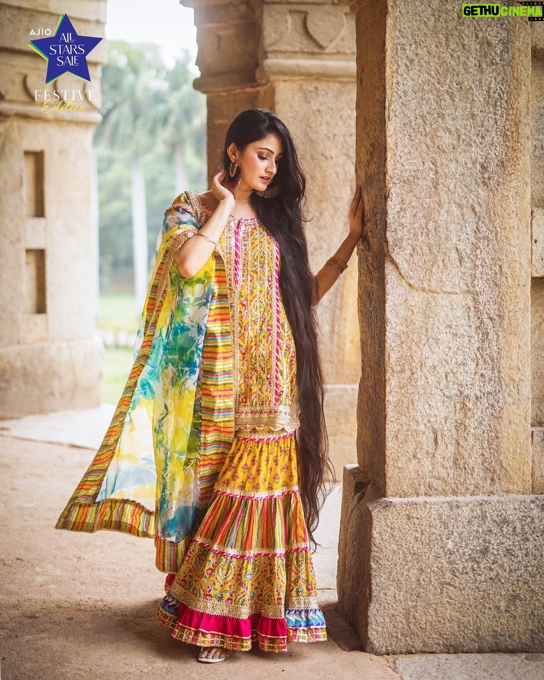 Jaspreet Kaur - 4K Likes - AJIO ALL STARS SALE-Festive Edition, Now Live!🌟

Festive bling is here and it’s time to shine the brightest with 50-90% off on all top brands ✨

5500  brands & 1.5million  styles, hourly deals, assured gifts, top shopper rewards that you just can’t miss. Extra 10% Off on bank cards* 
Sign up and get Rs. 500 Off* 

Download the AJIO app or head over to the link in my bio to get your festive glam on!

#AjioAllStarsSaleFestiveEdition
#AjioLove
#houseofbrands