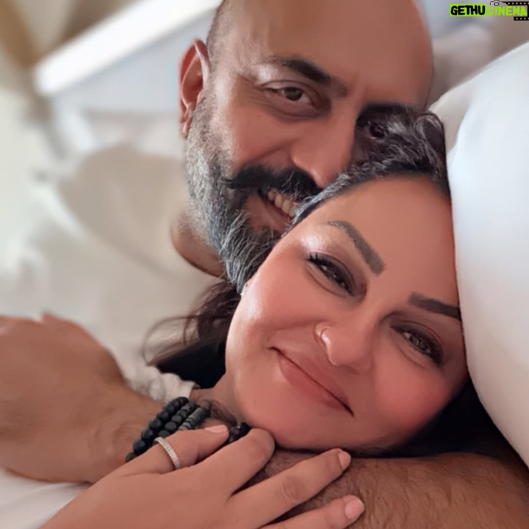 Javeria Abbasi - 9.4K Likes - Aisey kesey meri jana ♥️