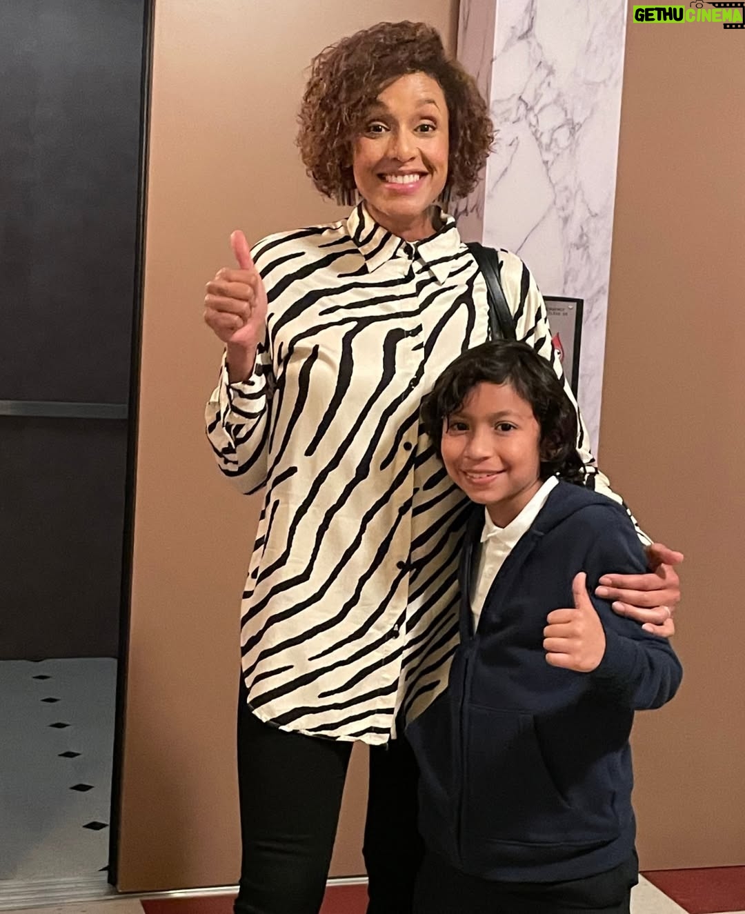 Jeirmarie Osorio - 3 Likes - Dump de #VelvetElNuevoImperio 
@telemundo @telemundoseries