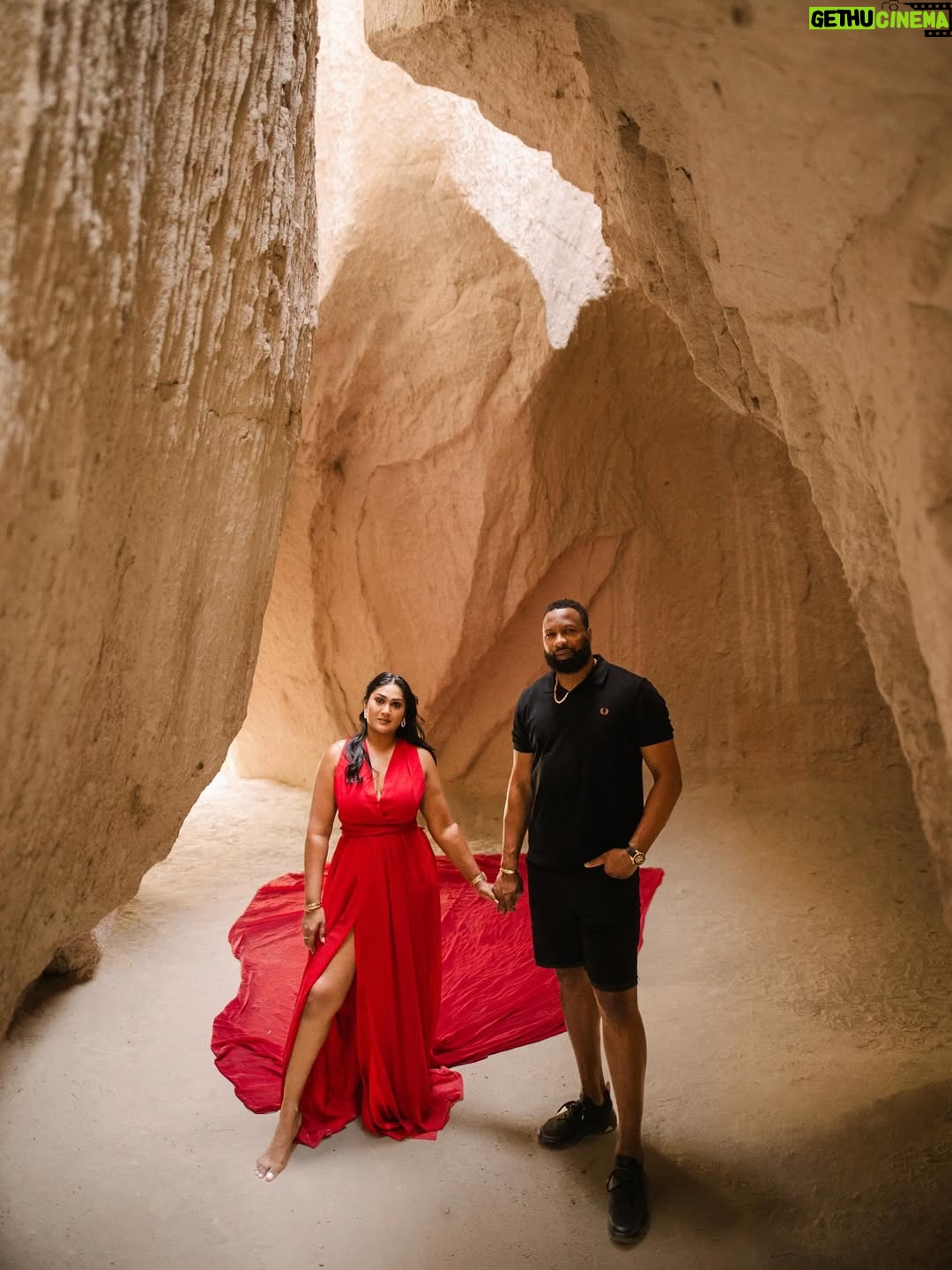 Jenna Pollard - 25.1K Likes - I love you with all my heart ❤️

Happy Anniversary to us 🎊😘🙏🏽 @kieron.pollard55 

Keeping God as our main pillar always 😇 #thankful 

#celebratinglove #13yearsmarried #20yearslovingyou