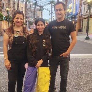 Jennifer Mistry Bansiwal Instagram - Us...