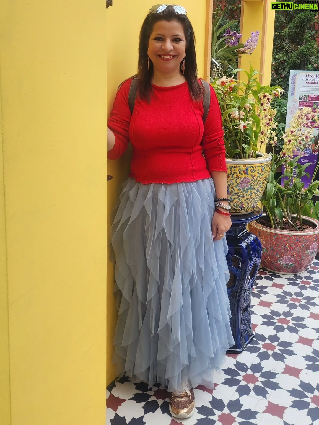 Jennifer Mistry Bansiwal - 13.4K Likes - Colourful