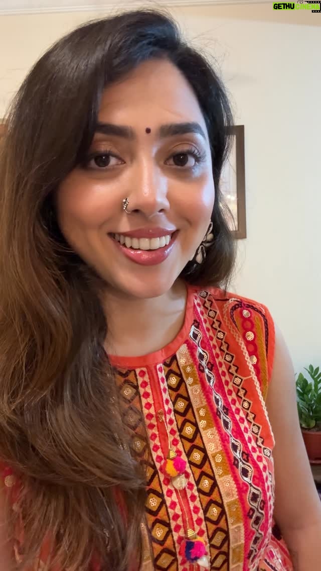 Jheel Mehta - 98.9K Likes - Spinning our way into the beginning of Navratri 💃🏻🥢✨🧿

#Garba #navratri #jheelkepyaarmedube