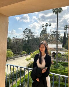 Actress Ji Woo HD Photos and Wallpapers April 2025