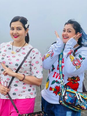 Jina Samal Instagram - ✨Happy Birthday Zeena Bhauja💖Keep that radiant smile always glowing!Wishing you endless happiness and a beautiful year ahead🎂🌸 May your days be as bright and joyful as your smile ✨
Stay blessed always 💐🤗🪬🫶🏻